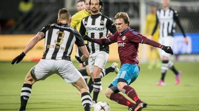 还积极承担 还积极承担